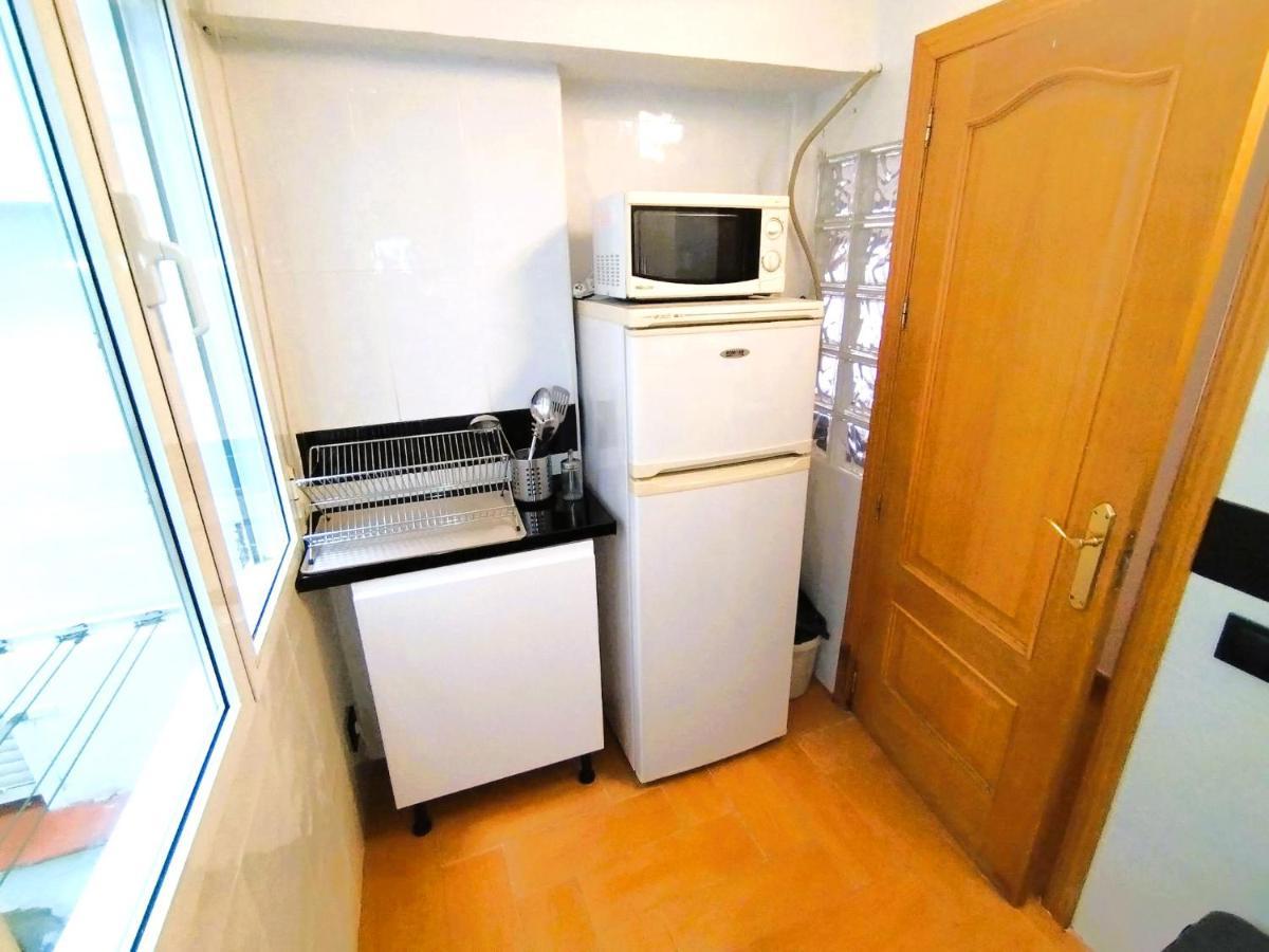 Puerta Del Sol - Apartamento Para 4 Μαδρίτη Εξωτερικό φωτογραφία